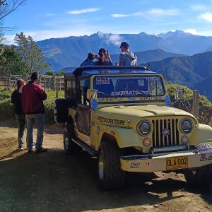 tour con transporte en jeep a la carbonera o tochecito