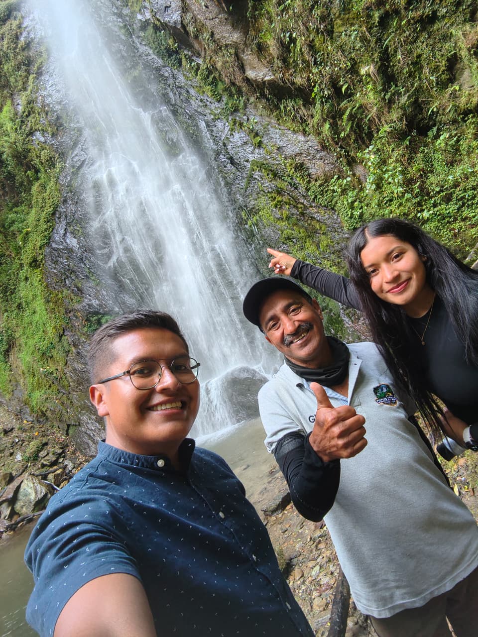 Trekking casa de los colibrís Valle del Cocora y la cascada