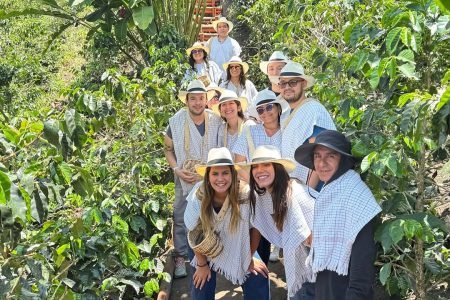 Plan Valle de cocora, filandia con monos, cafe y termales