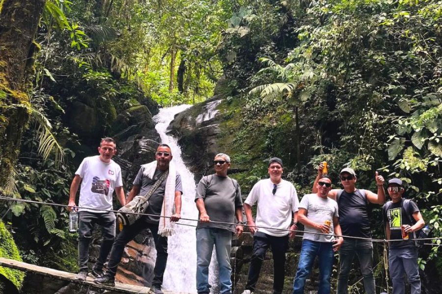 Cabalgata a los Bosques Mágicos y Cascada Santa Rita