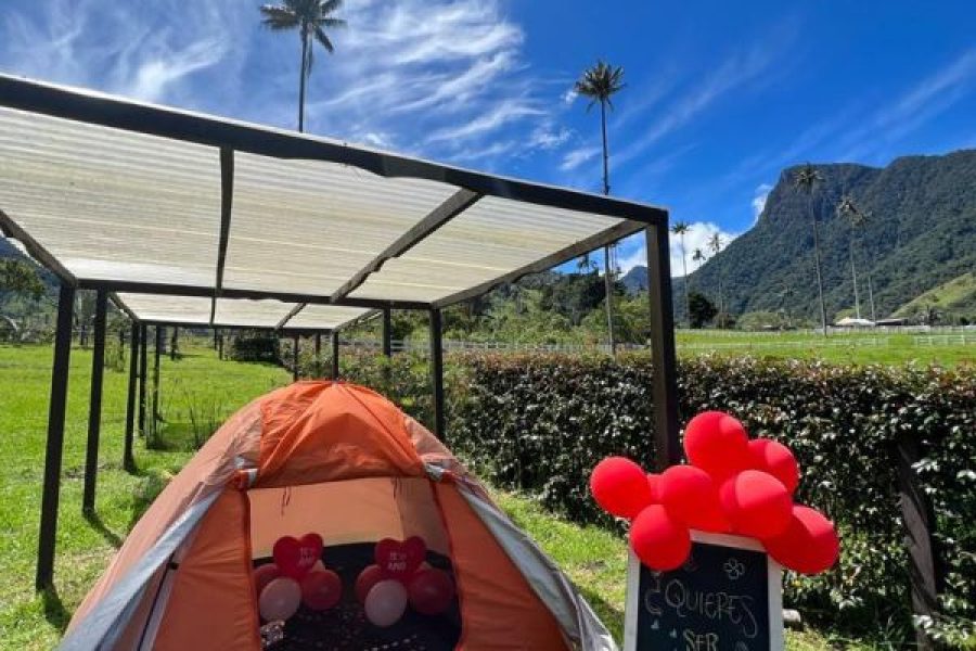 Camping Carpa pareja JuanB valle del cocora